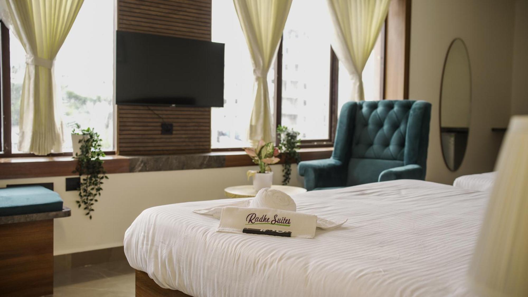 Radhe Suites 海得拉巴 外观 照片