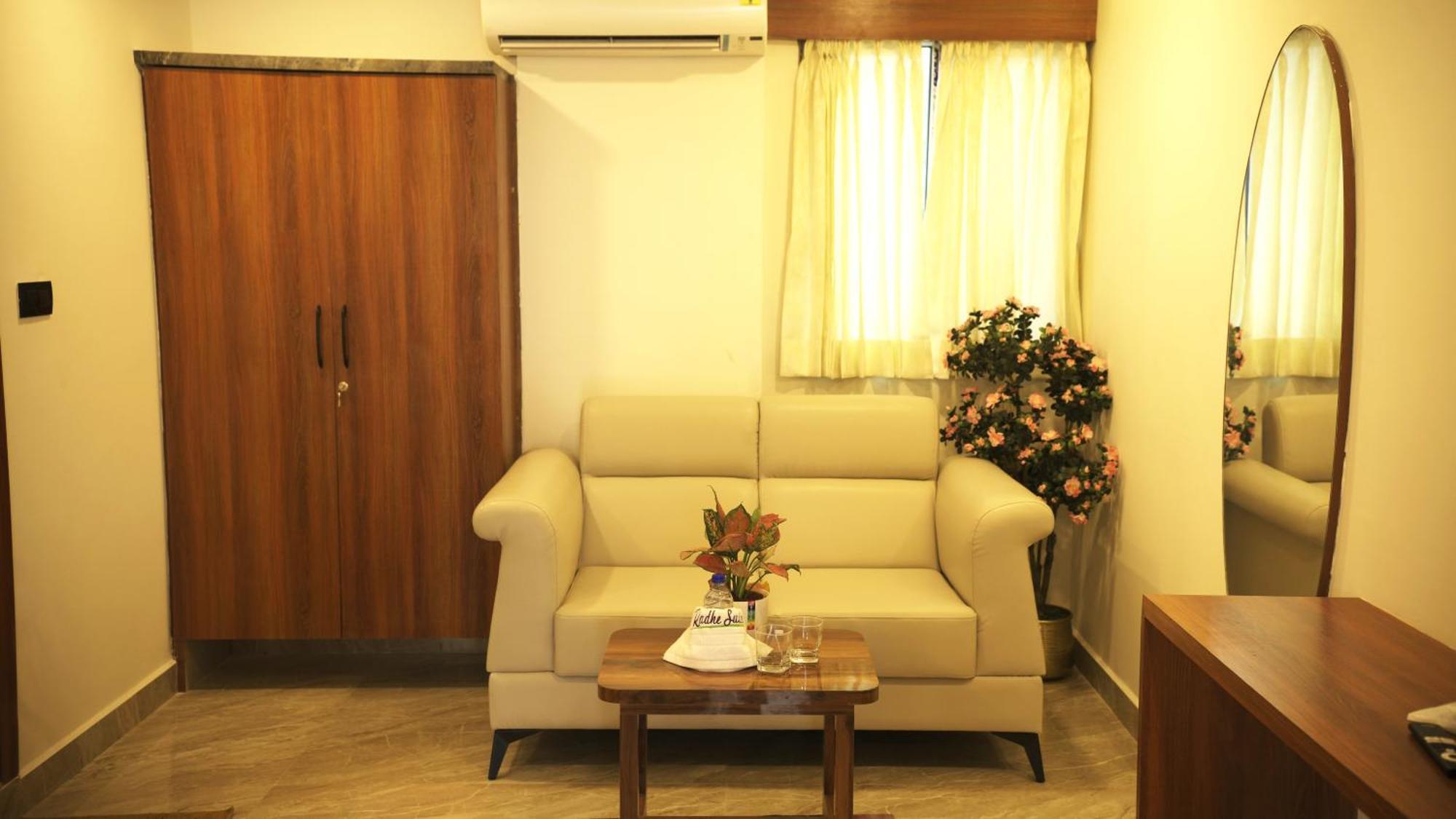 Radhe Suites 海得拉巴 外观 照片
