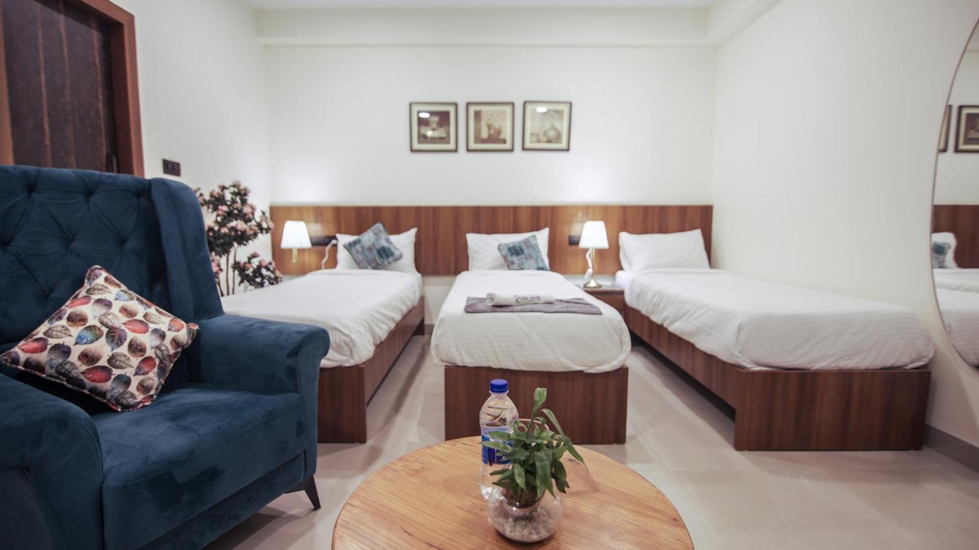 Radhe Suites 海得拉巴 外观 照片